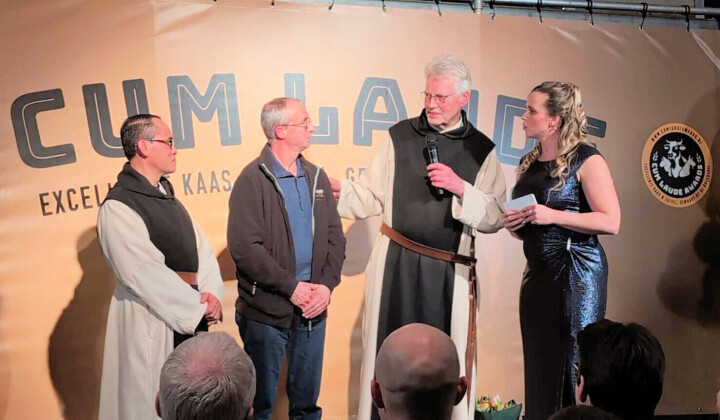 Platina Award voor koe- en geitenkaas van La Trappe