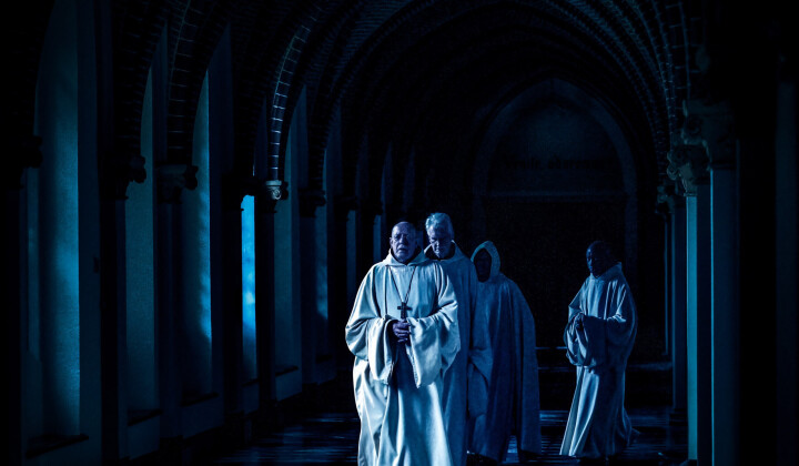 Fotoboekpresentatie: ‘Achter de muur van stilte en devotie’