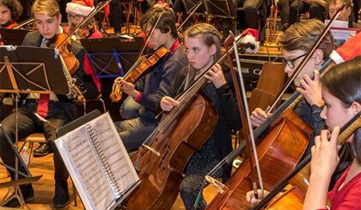 Kerstconcert 2025: samen zingen voor weeskinderen in Oeganda