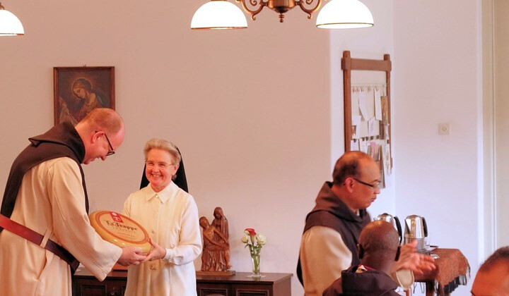 Zusters van Catharinadal verwelkomen broeders van Koningshoeven